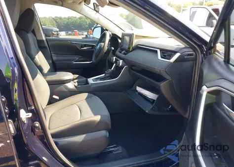 2020 Toyota Rav4 Xle/Xle Premium z USA, uszkodzony, nr VIN 2T3W1RFV6LC071879